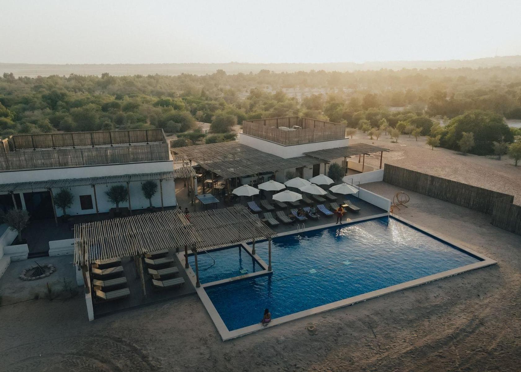 Bab Al Nojoum Al Mugheirah Resort Al Mirfa Bagian luar foto